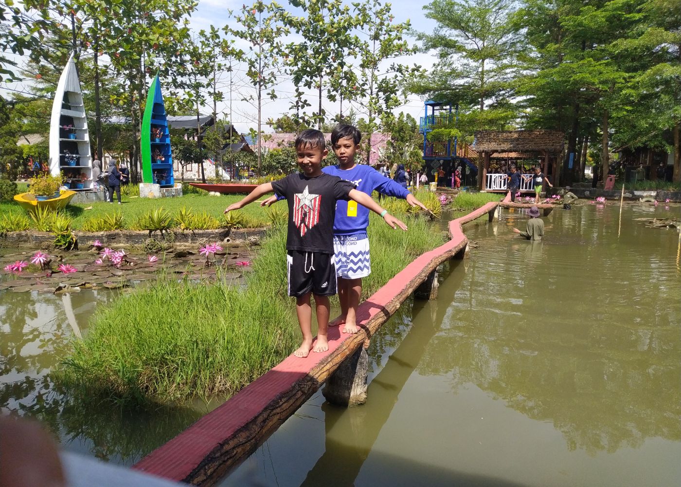 Petualangan Seru di Lembang dan Bandung: 15 Tempat Wisata Outbound yang Wajib Dikunjungi!